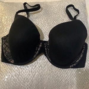Victoria’s Secret perfect coverage lined bra
